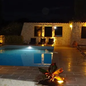 La Bastide De Font Clarette Frühstückspension